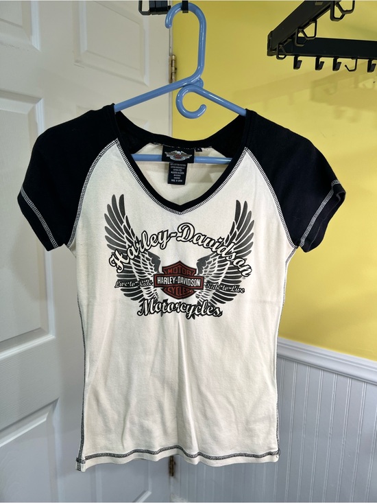 Harley-Davidson Tops - Harley-Davidson Black & White Raglan Neck Tee with Winged Logo